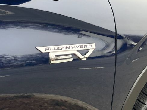 Used 2023 Mitsubishi Outlander SEL image 8