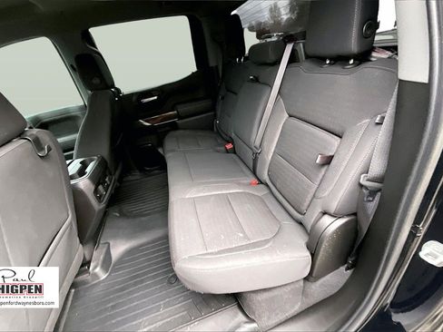 Used 2021 Chevrolet Silverado 1500 RST image 25