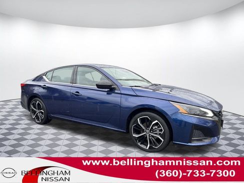 Used 2024 Nissan Altima 2.5 SR image 1