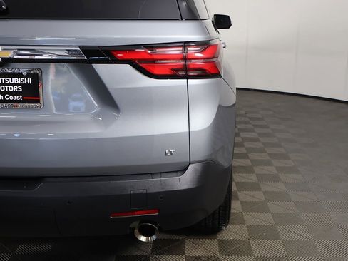 Used 2023 Chevrolet Traverse LT image 17