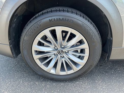 Used 2024 MAZDA CX-90 3.3 Turbo w/ Preferred Plus AWD/4WD image 33