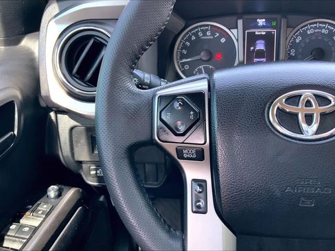 Used 2022 Toyota Tacoma SR5 image 23