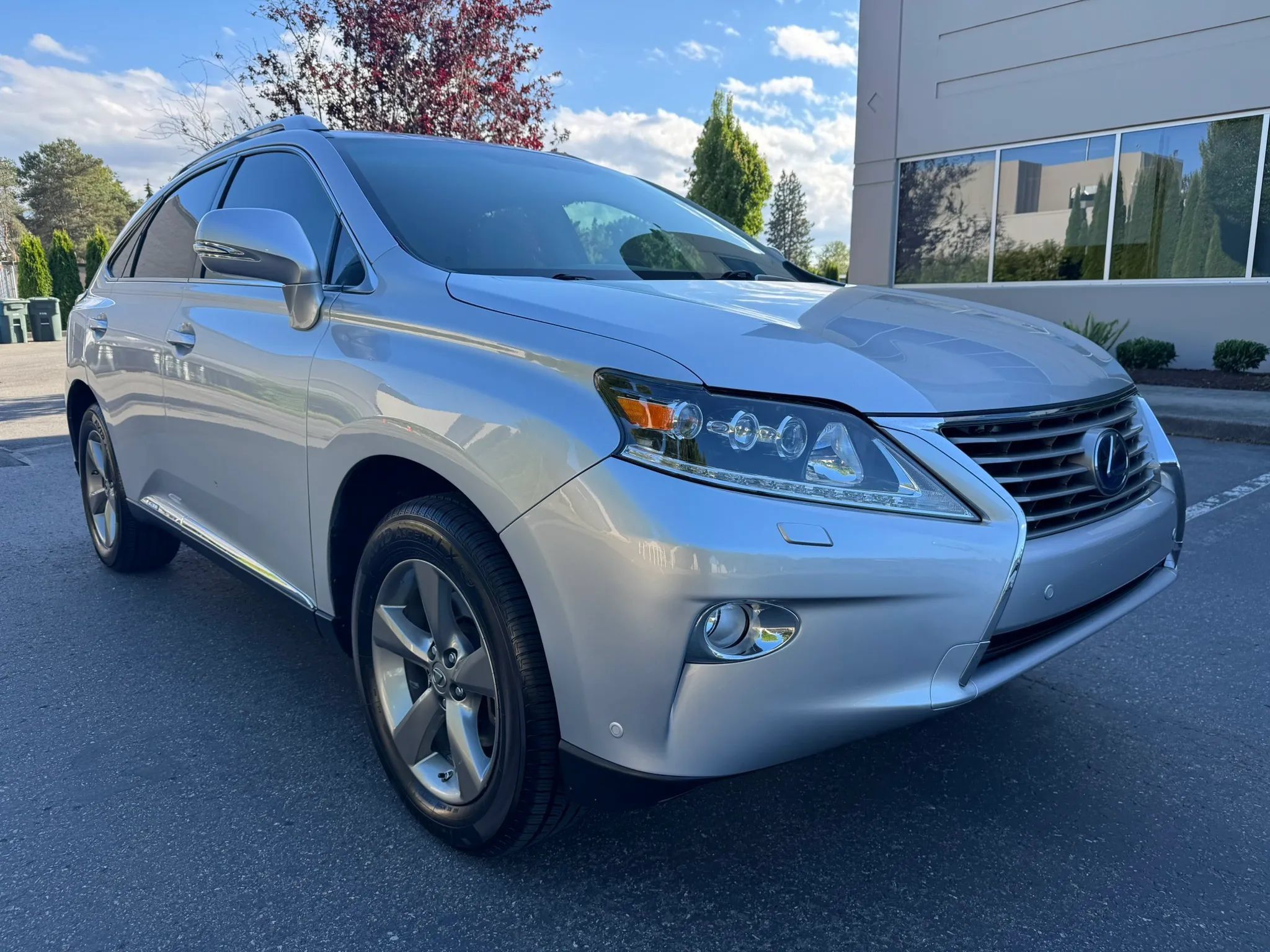 Used 2013 Lexus RX 450h AWD w/ Navigation Pkg image 2