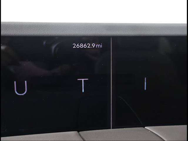 Used 2024 Lincoln Nautilus Reserve AWD/4WD image 9
