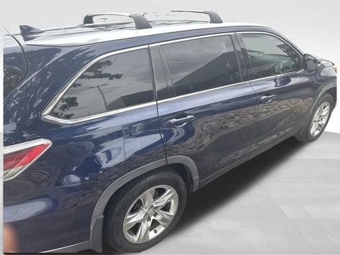 Used 2015 Toyota Highlander Limited AWD/4WD image 17