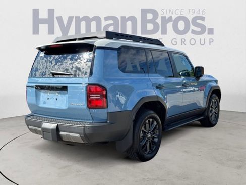 Used 2025 Toyota Land Cruiser image 3