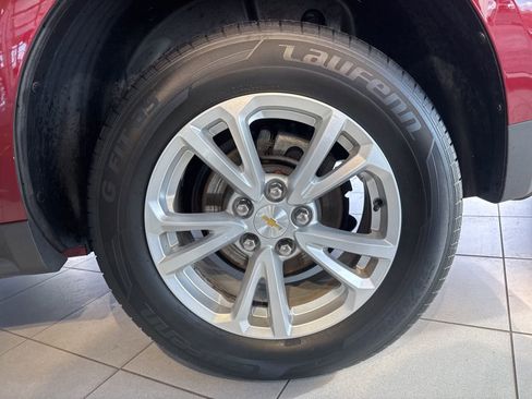 Used 2017 Chevrolet Equinox LT w/ Convenience Package image 11