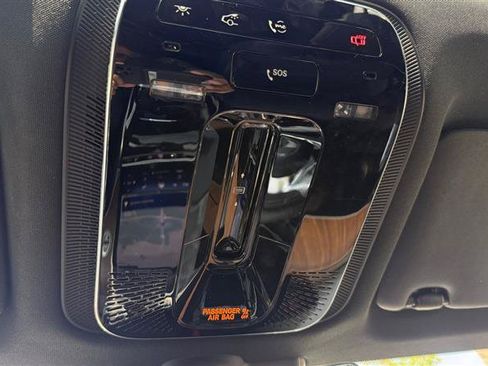Used 2025 Mercedes-Benz GLC 300 4MATIC image 44