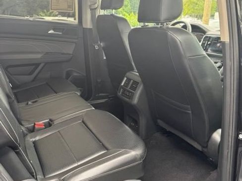 Used 2022 Volkswagen Atlas SE FWD image 11