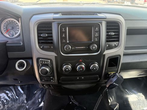 Used 2019 RAM 1500 Express AWD/4WD image 15