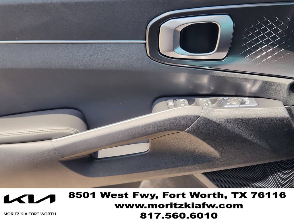 New 2026 Kia Sorento LX FWD image 16