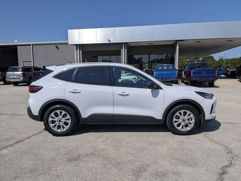 Used 2025 Ford Escape Active FWD image 2