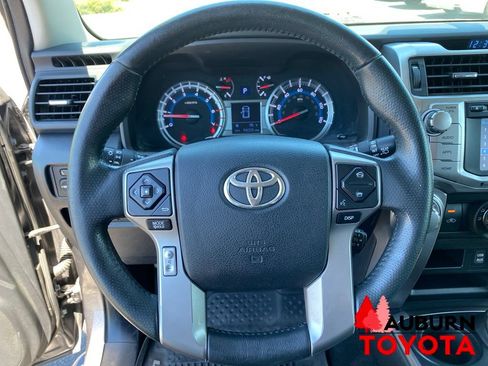 Used 2018 Toyota 4Runner SR5 Premium AWD/4WD image 43
