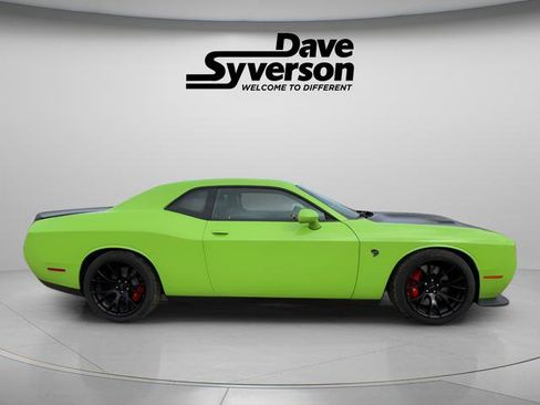 Used 2015 Dodge Challenger SRT Hellcat image 4