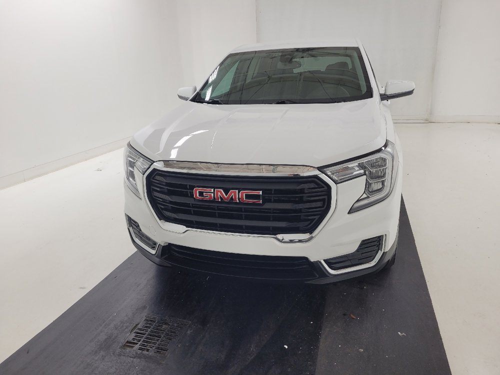Used 2023 GMC Terrain SLE FWD image 15