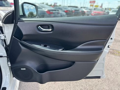 Used 2018 Nissan Leaf SL w/ SL Technology Package FWD image 21