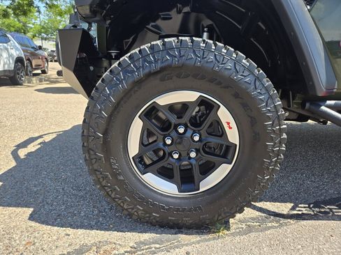 Used 2020 Jeep Wrangler Unlimited Rubicon AWD/4WD image 16