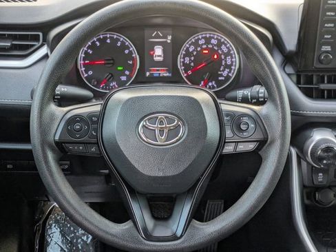 Used 2022 Toyota RAV4 XLE w/ Convenience Package image 12