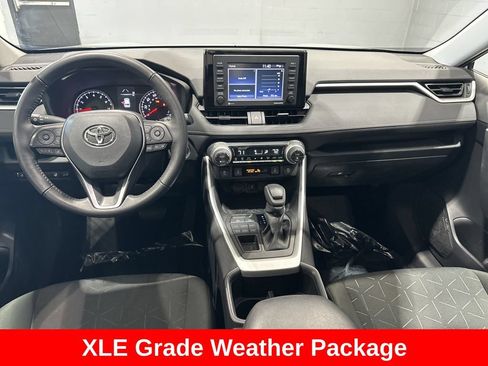 Certified 2022 Toyota RAV4 XLE w/ Convenience Package AWD/4WD image 10