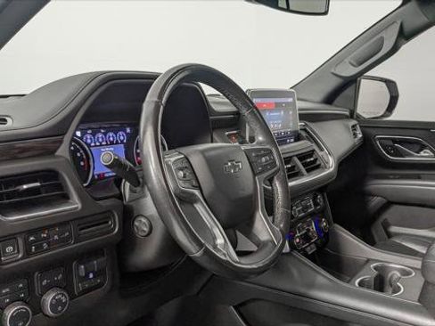 Used 2021 Chevrolet Tahoe Z71 w/ Z71 Off-Road Package image 27