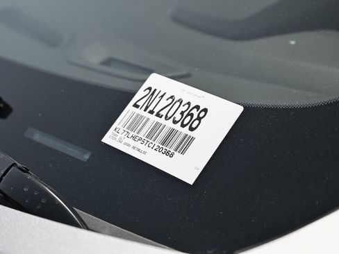 New 2026 Chevrolet Trax LT w/ LPO, Blackout Package image 36