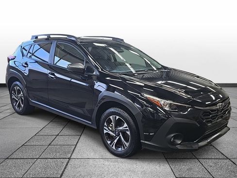 Used 2024 Subaru Crosstrek 2.0i Premium image 3