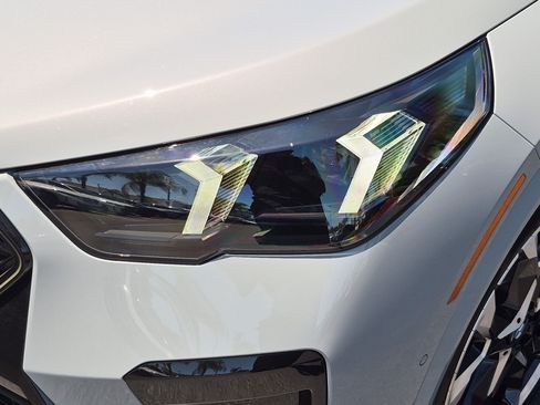 New 2026 BMW X2 xDrive28i w/ Technology Package AWD/4WD image 6