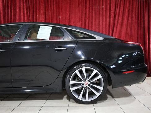 Used 2017 Jaguar XJ R-Sport AWD/4WD image 6
