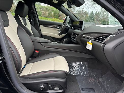 New 2026 Cadillac CT5 V w/ Technology Package image 10