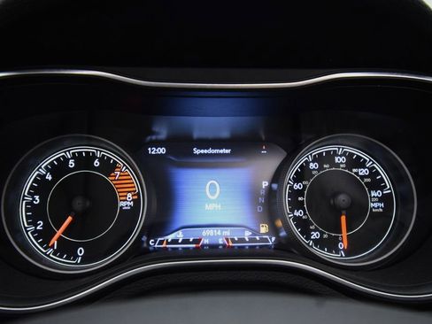 Used 2021 Jeep Cherokee Limited AWD/4WD image 20