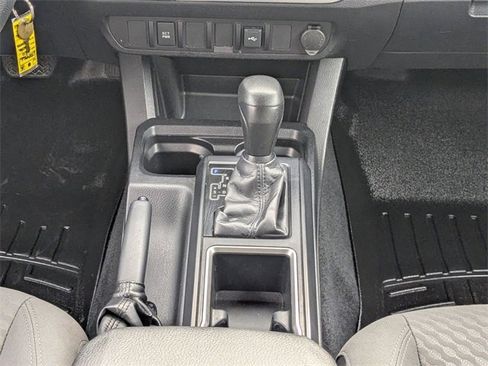 Used 2020 Toyota Tacoma SR image 19