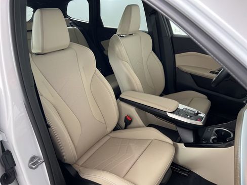 Used 2025 BMW X1 xDrive28i w/ Technology Package image 26