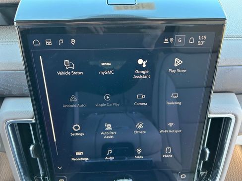 New 2026 GMC Yukon XL Denali w/ Denali Reserve Package image 32