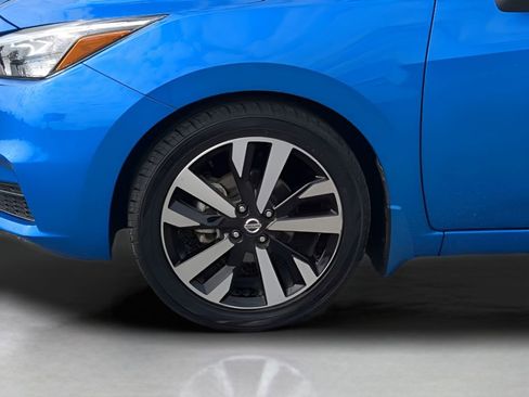 Used 2022 Nissan Versa SR w/ Convenience Package FWD image 34