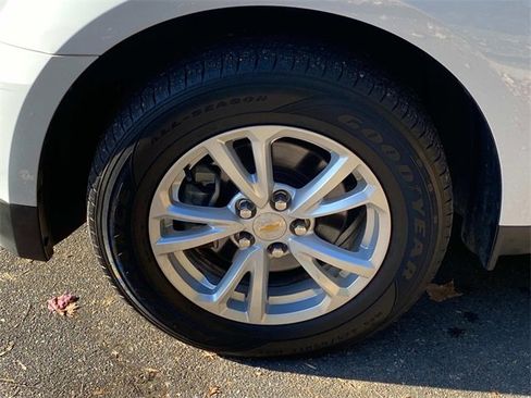 Used 2017 Chevrolet Equinox LS image 6