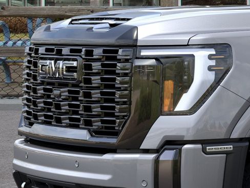New 2026 GMC Sierra 2500 Denali Ultimate AWD/4WD image 13