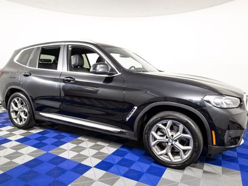Used 2024 BMW X3 sDrive30i w/ Convenience Package RWD image 3