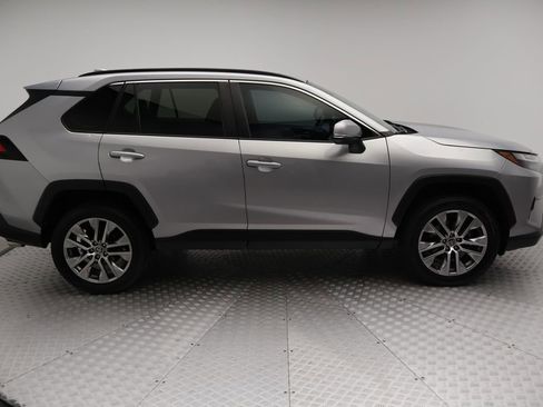 Certified 2022 Toyota RAV4 XLE Premium FWD image 7
