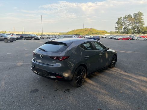 Used 2022 MAZDA MAZDA3 s FWD image 5