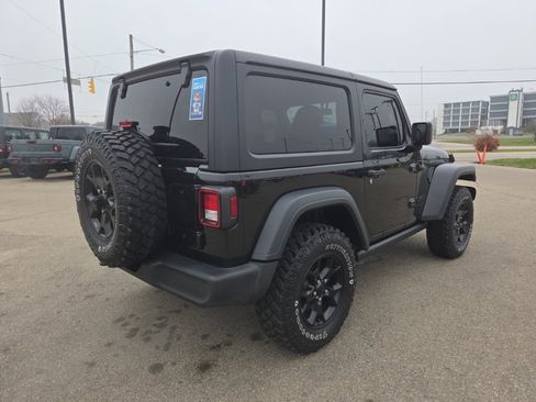 Certified 2021 Jeep Wrangler Willys image 9