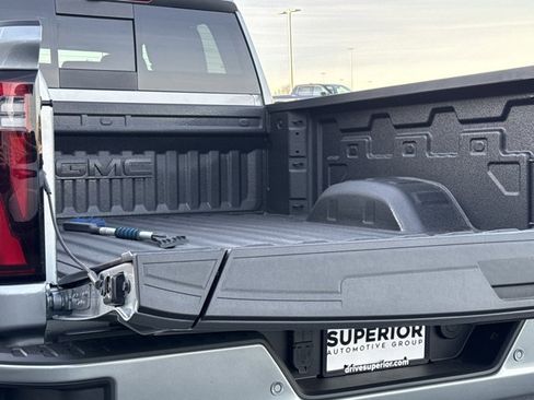 New 2026 GMC Sierra 2500 Denali w/ Denali Reserve Package AWD/4WD image 9