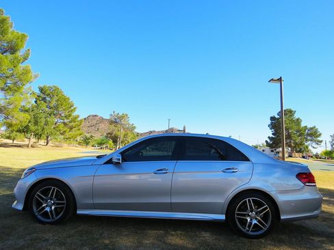Used 2016 Mercedes-Benz E 400 Sedan image 3