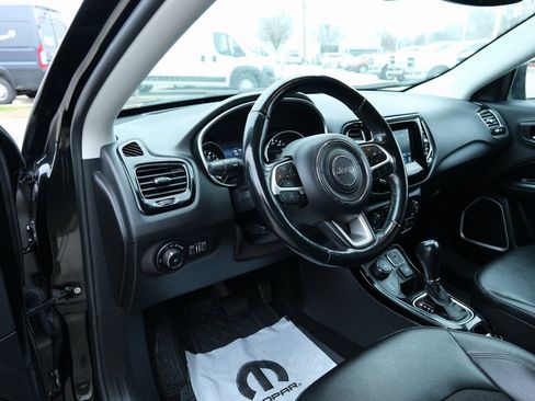 Used 2021 Jeep Compass Altitude image 3