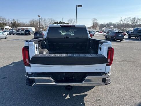 Used 2024 GMC Sierra 1500 SLT image 38