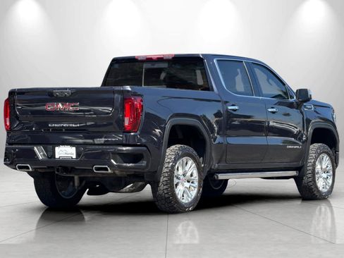 Used 2022 GMC Sierra 1500 Denali w/ Denali Carbonpro Edition AWD/4WD image 2