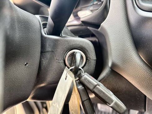 Used 2021 Chevrolet Colorado W/T w/ WT Convenience Package image 16