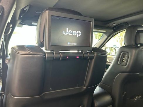 Used 2018 Jeep Grand Cherokee High Altitude RWD image 40