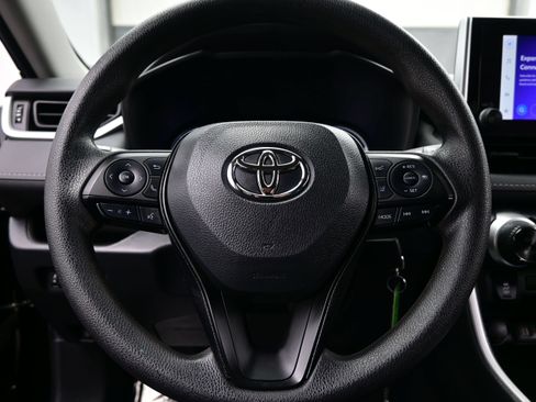 Used 2023 Toyota RAV4 LE AWD/4WD image 21