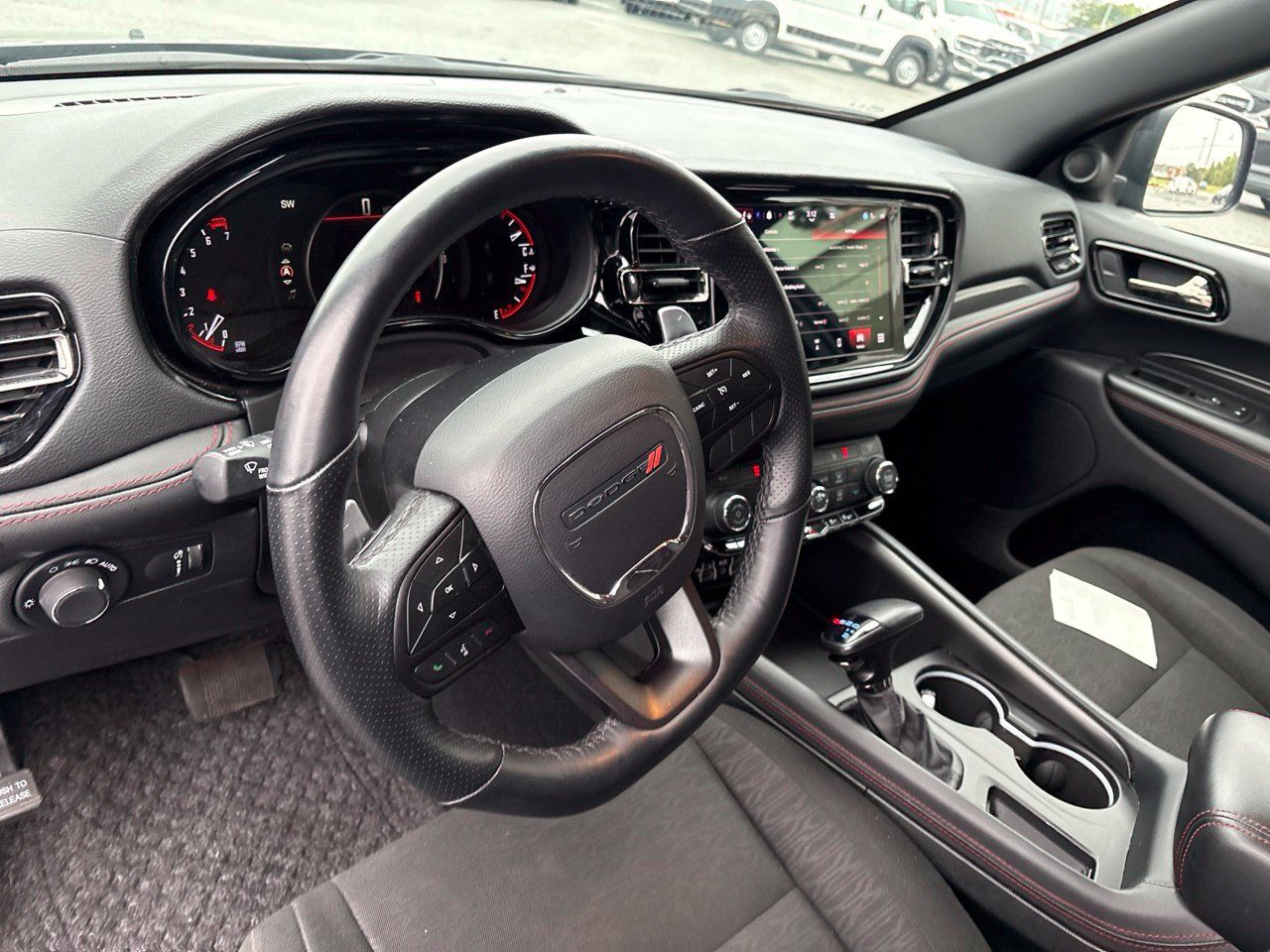 Used 2025 Dodge Durango GT AWD/4WD image 4