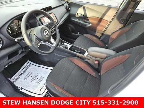 Used 2024 Nissan Kicks SR image 20